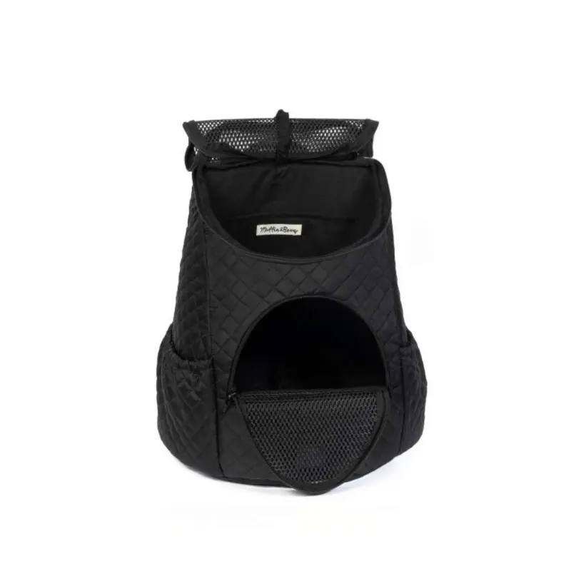 Mochila negra comoda y resistente